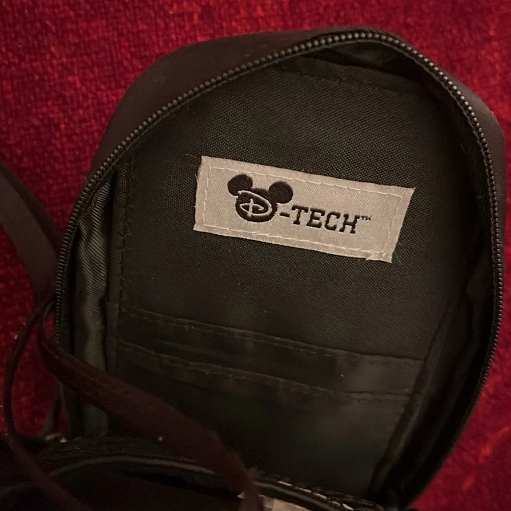 Disney D-Tech Minnie Mouse Embroidered Crossbody Phone Bag